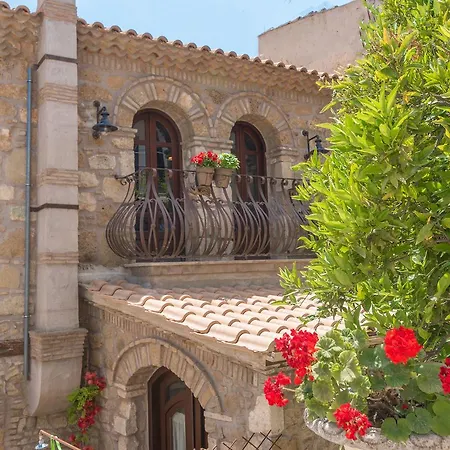 Galanoussa * Закинтос