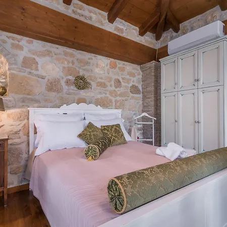 Holiday home Galanoussa *