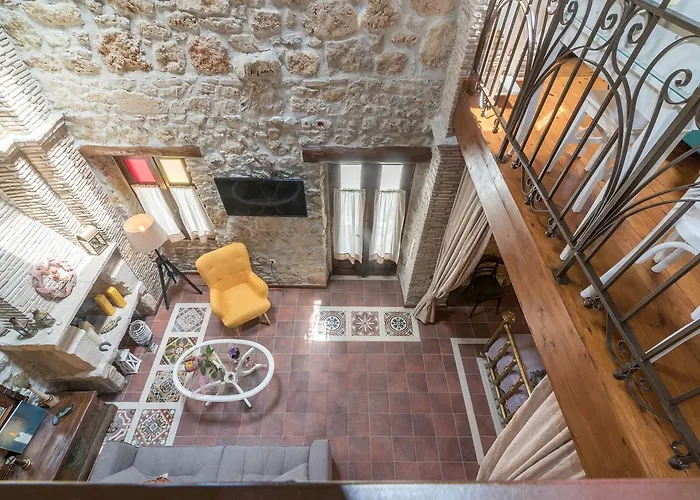 Galanoussa بيت للعطل