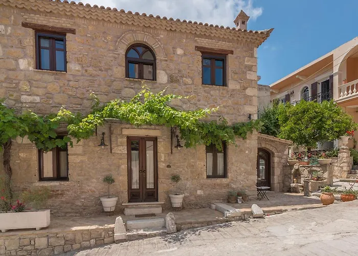 Galanoussa بيت للعطل