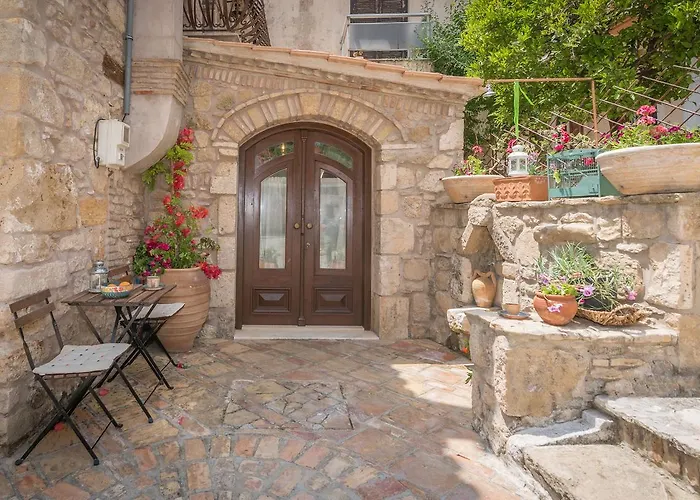 Galanoussa * مدينة زاكينثوس